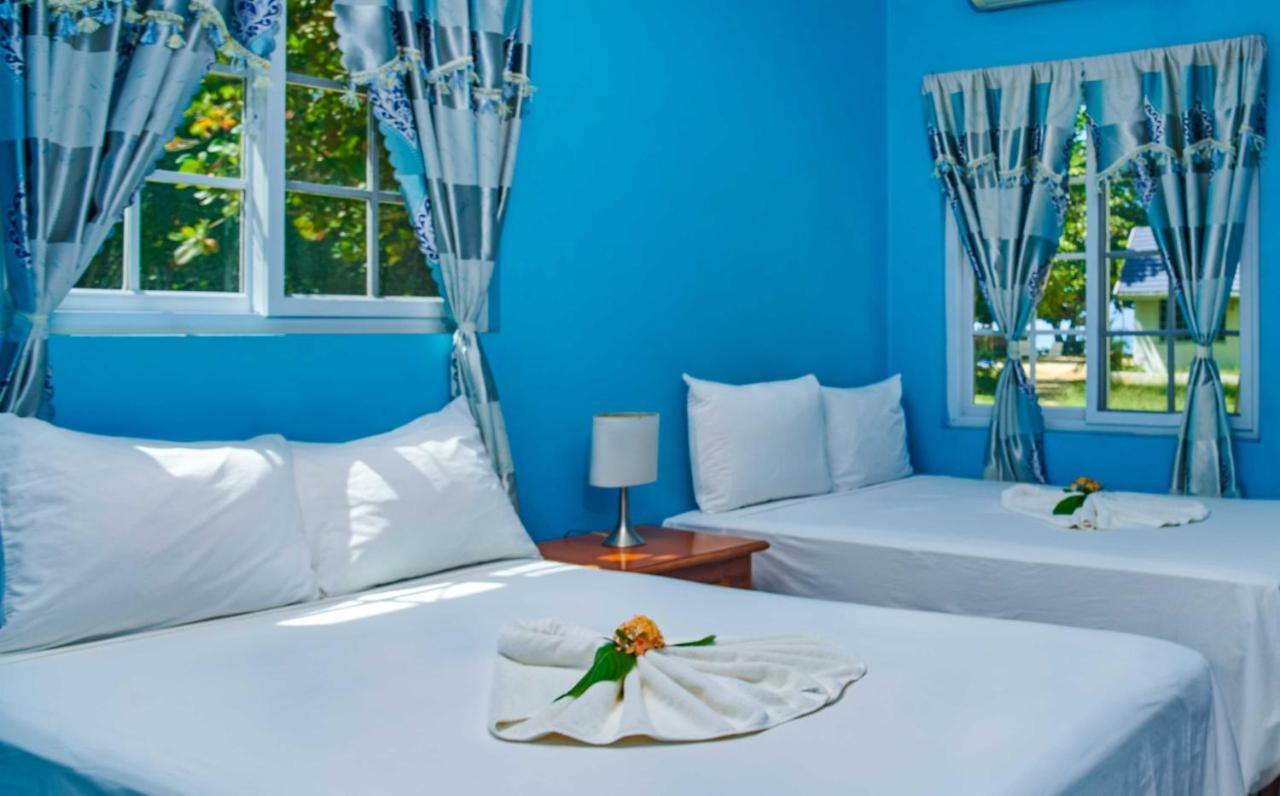 Yellow Bird Sea Negril Exterior photo